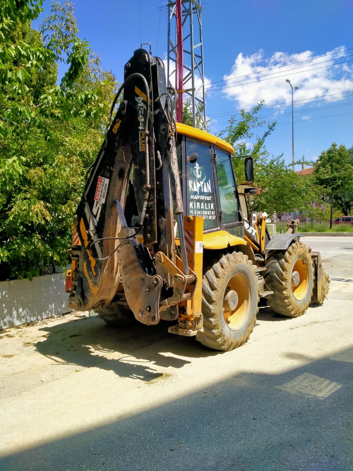 Kastamonu iş makinesi ile kazı çalışması